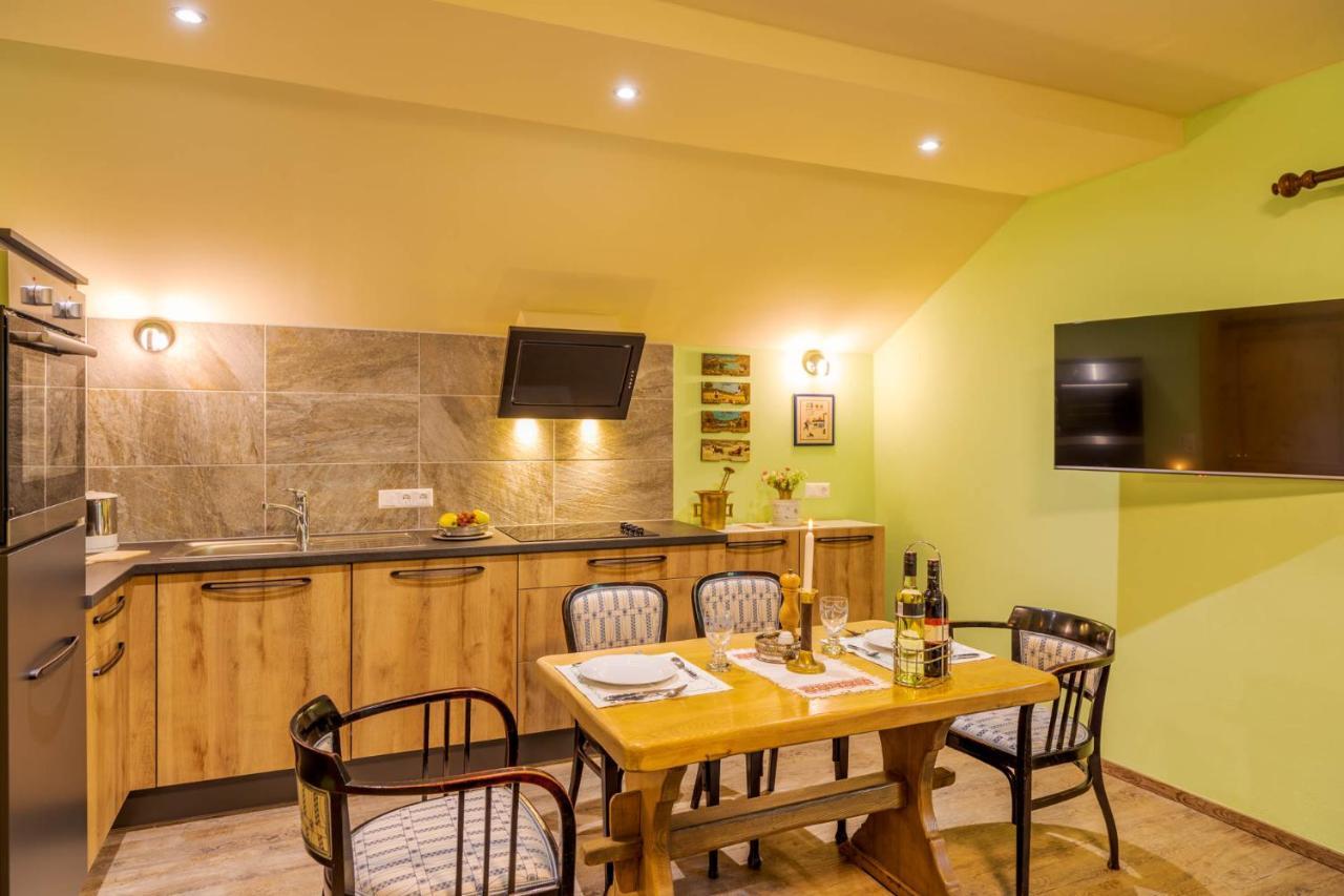 Putzenhof Appartements Großkirchheim Εξωτερικό φωτογραφία