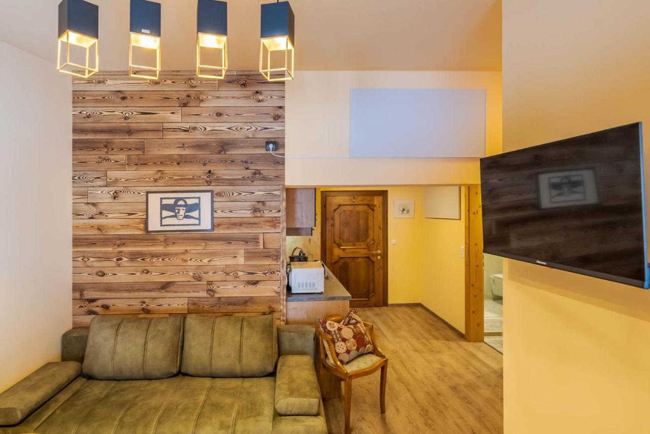Putzenhof Appartements Großkirchheim Εξωτερικό φωτογραφία